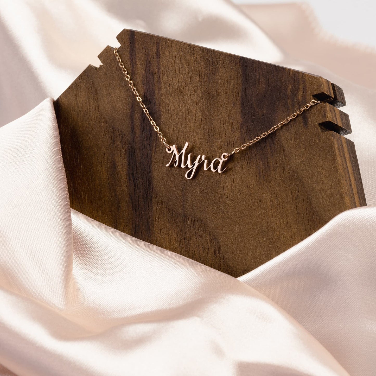 Personalized neck for that lovely lady - The muggin shop